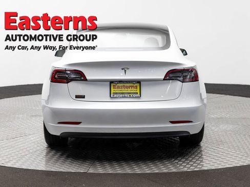 Used 2023 Tesla Model 3 Standard Range RWD image 5