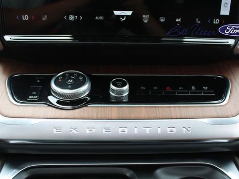 New 2027 Ford Expedition King Ranch RWD image 15