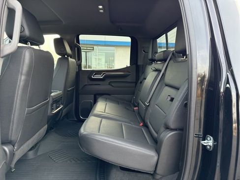 Used 2023 Chevrolet Silverado 1500 LT Trail Boss w/ LT Trail Boss Premium Package image 11