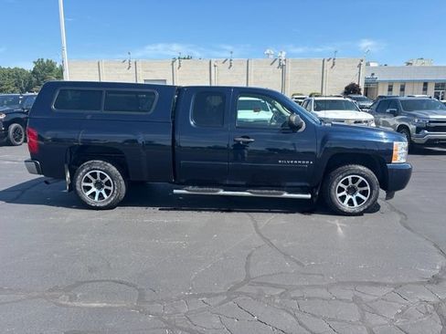 Used 2008 Chevrolet Silverado 1500 LT w/ Power Pack Plus RWD image 5