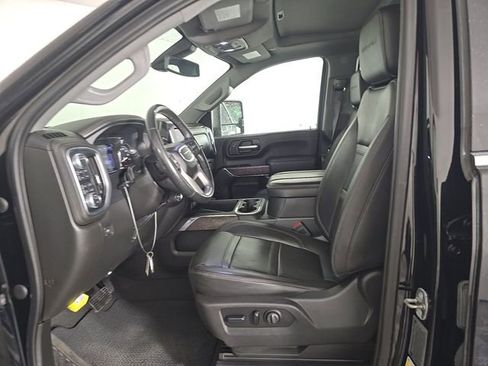 Used 2023 GMC Sierra 3500 Denali AWD/4WD image 8