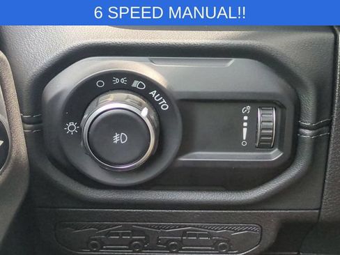 Used 2024 Jeep Wrangler Unlimited Rubicon w/ Technology Group AWD/4WD image 16