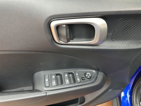 New 2026 Hyundai Venue SEL FWD image 23