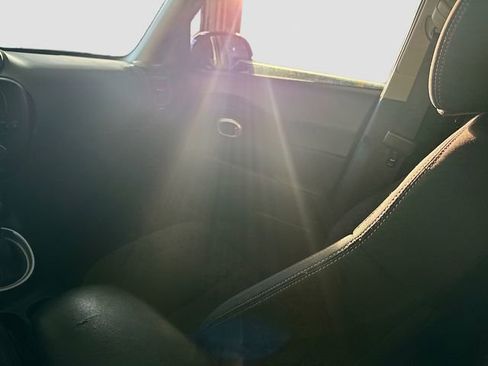 Used 2017 Kia Soul Base image 21