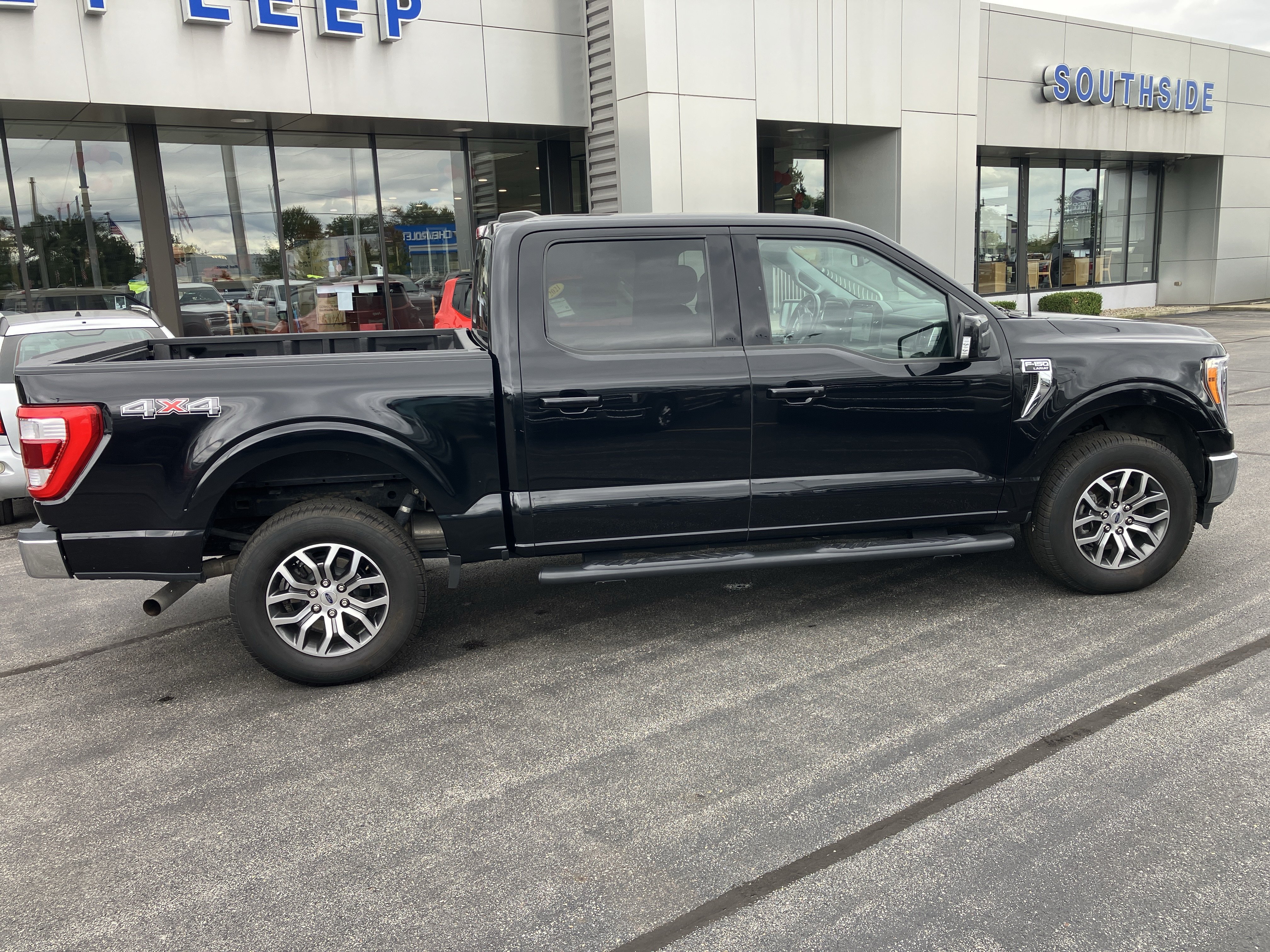 Used 2022 Ford F150 Lariat AWD/4WD image 8