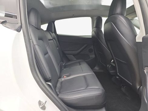 Used 2020 Tesla Model Y Long Range AWD/4WD image 33