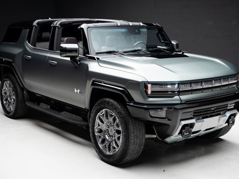 Used 2024 GMC Hummer EV 3X AWD/4WD image 42