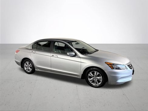 Used 2012 Honda Accord SE image 4