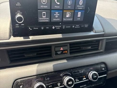 Used 2024 Honda Pilot EX-L image 16
