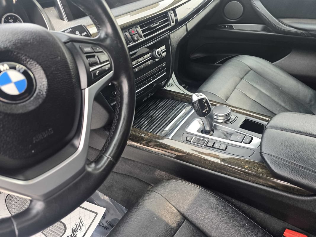 Used 2017 BMW X5 xDrive35i w/ Premium Package AWD/4WD image 16