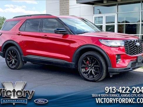 Used 2025 Ford Explorer ST-Line w/ Premium Package AWD/4WD image 1
