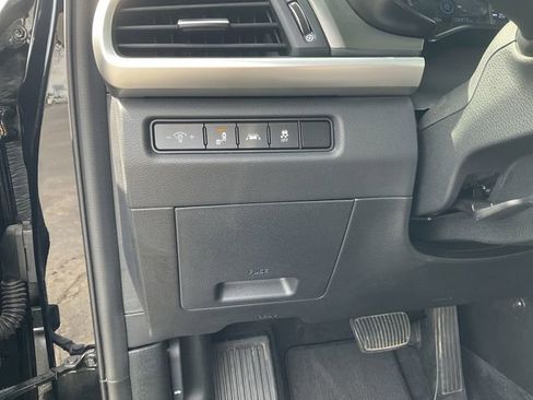 Used 2020 Kia Telluride S w/ S 8 Passenger Seating Package image 18