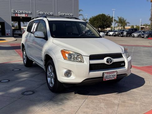 Used 2010 Toyota RAV4 Limited FWD image 2