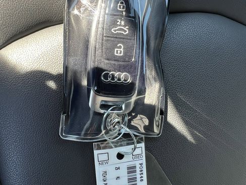 Used 2025 Audi Q7 3.0T Premium Plus w/ Premium Plus Package AWD/4WD image 38