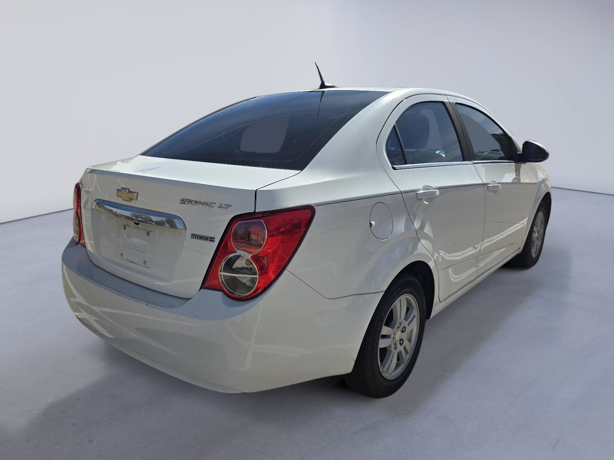 Used 2014 Chevrolet Sonic LT FWD image 6