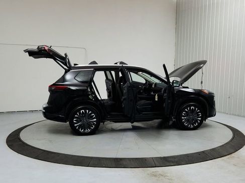 New 2026 Nissan Rogue Platinum w/ Platinum Premium Package image 16