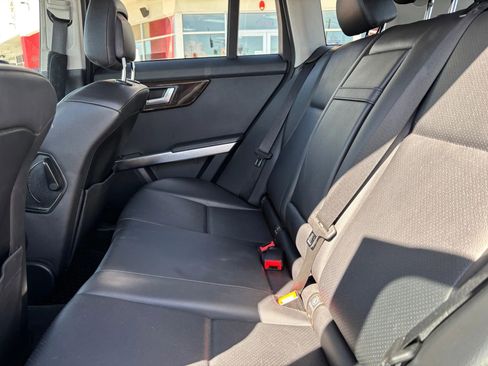 Used 2015 Mercedes-Benz GLK 350 2WD image 32