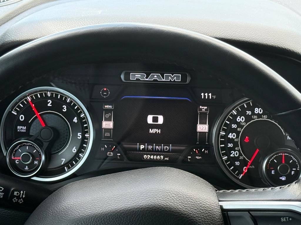 Used 2022 RAM 1500 Big Horn AWD/4WD image 13