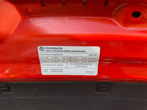 Used 2020 Volkswagen Jetta SE w/ SE Cold Weather Package image 14