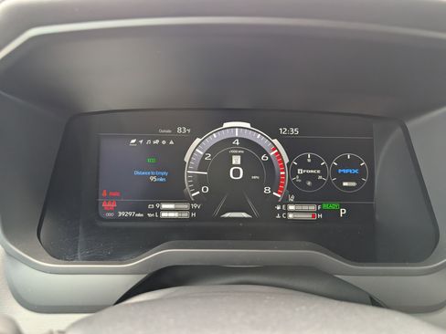 Used 2023 Toyota Tundra Platinum AWD/4WD image 13