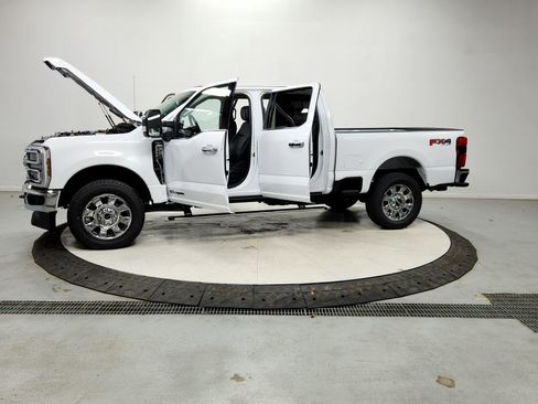 New 2026 Ford F250 Lariat w/ Chrome Package AWD/4WD image 12