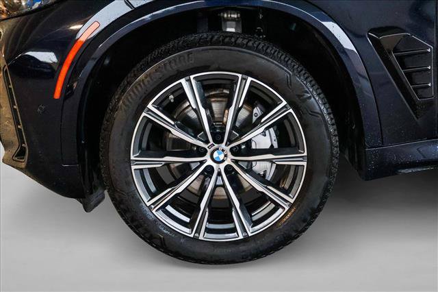 Used 2026 BMW X5 xDrive40i w/ M Sport Package AWD/4WD image 9