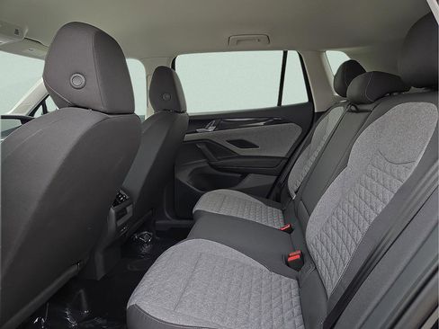 New 2026 Volkswagen Tiguan S image 10