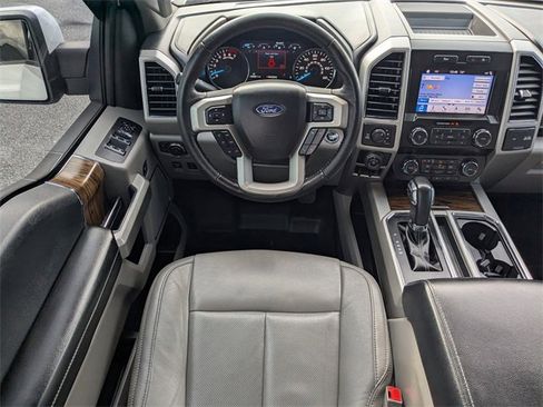 Used 2019 Ford F150 Lariat w/ Max Trailer Tow Package image 15