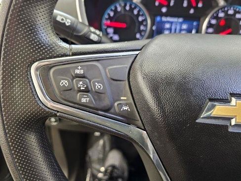 Used 2020 Chevrolet Equinox LT FWD image 12