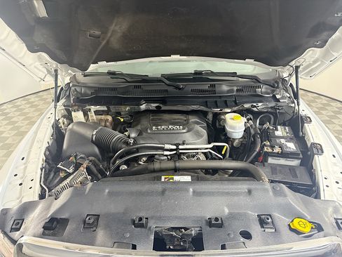 Used 2017 RAM 2500 Tradesman w/ Chrome Appearance Group image 37