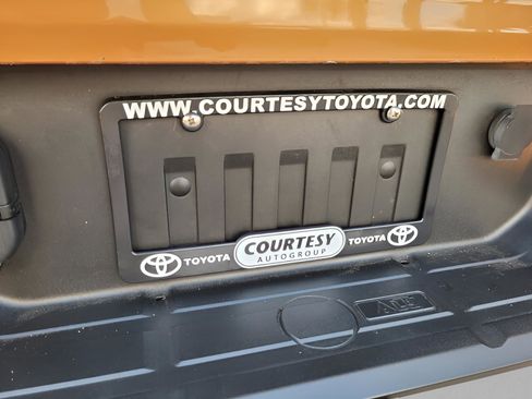 Used 2019 Ford Ranger XLT w/ Equipment Group 302A Luxury image 9