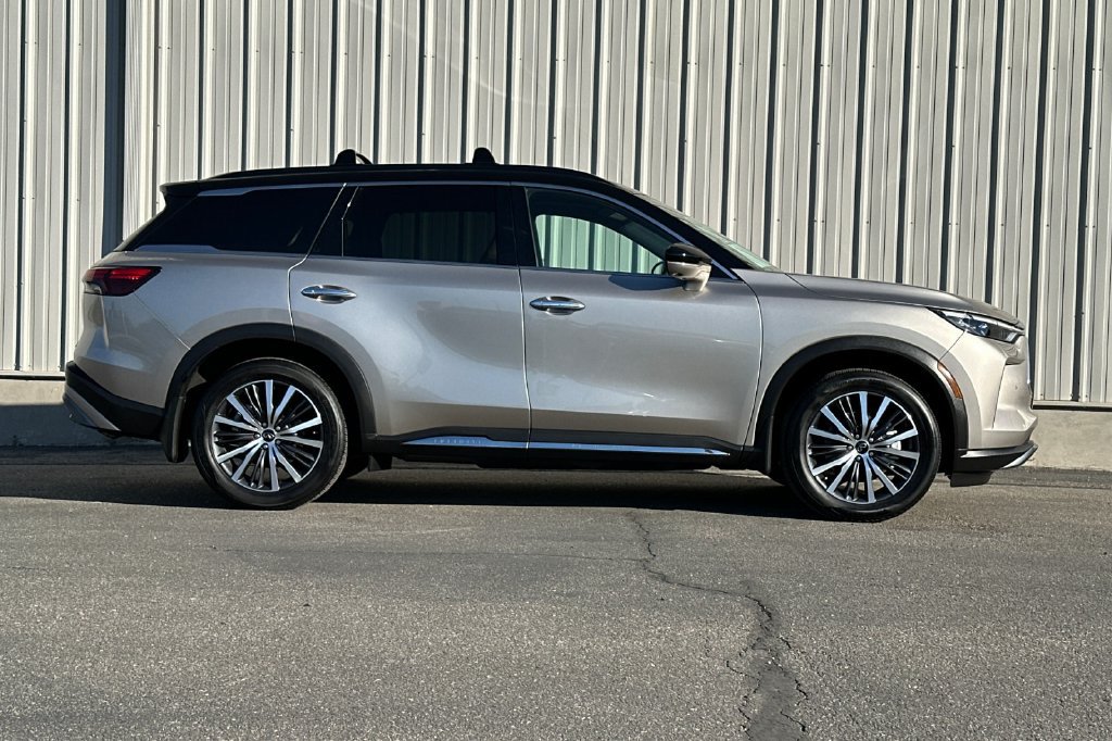 Used 2023 INFINITI QX60 Autograph AWD/4WD image 3