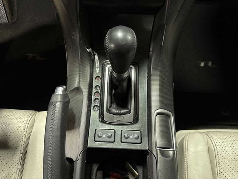 Used 2013 Acura TL w/ Technology Package FWD image 29