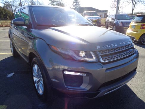 Used 2016 Land Rover Range Rover Evoque SE image 15