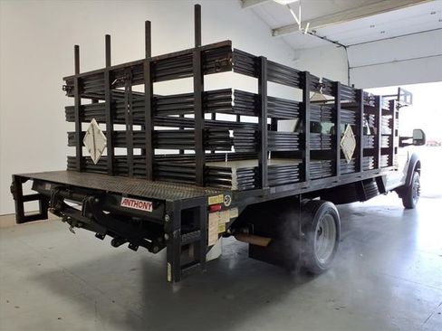 Used 2021 Ford F550 2WD Regular Cab Super Duty image 2