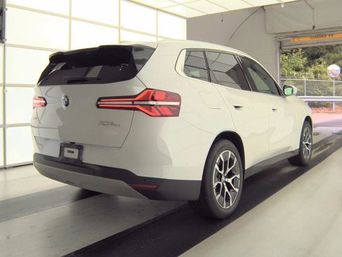 Used 2025 BMW X3 xDrive30i AWD/4WD image 4
