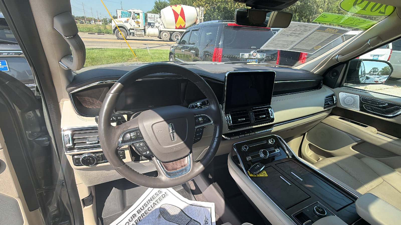 Used 2019 Lincoln Navigator Reserve AWD/4WD image 14