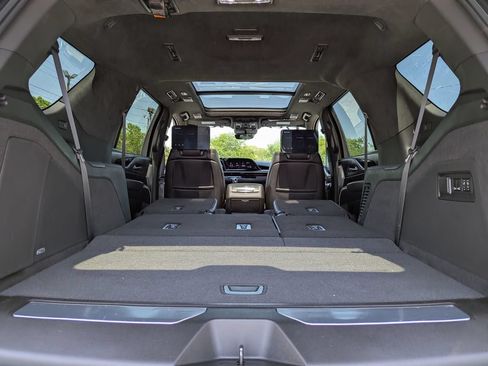 Used 2023 Cadillac Escalade V AWD/4WD image 56