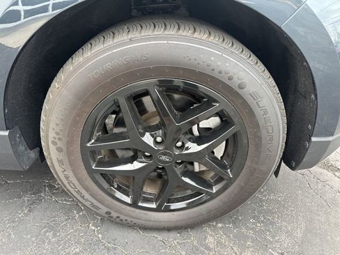 Used 2024 Ford Edge SEL image 40