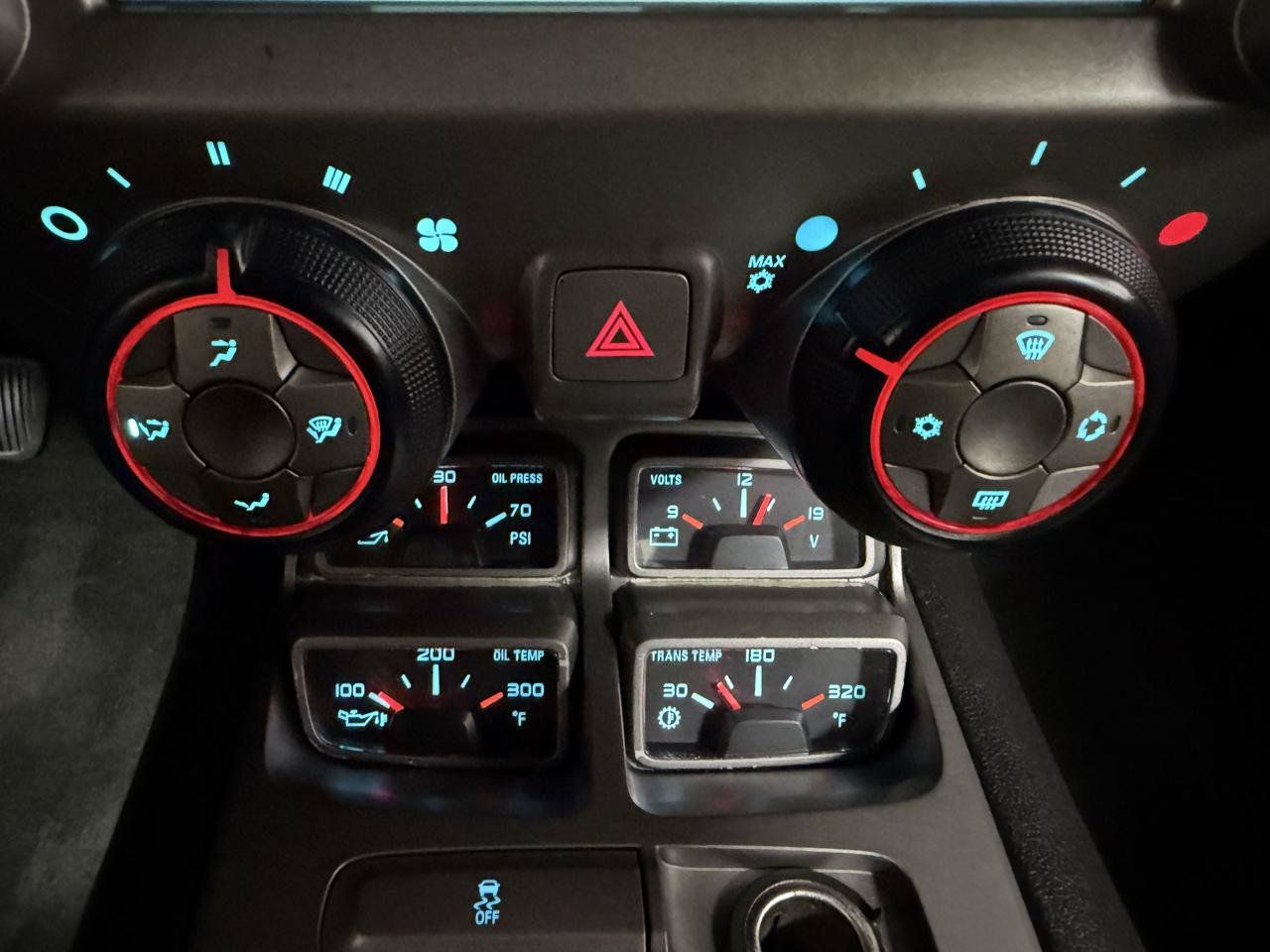 Used 2015 Chevrolet Camaro LT RWD image 22