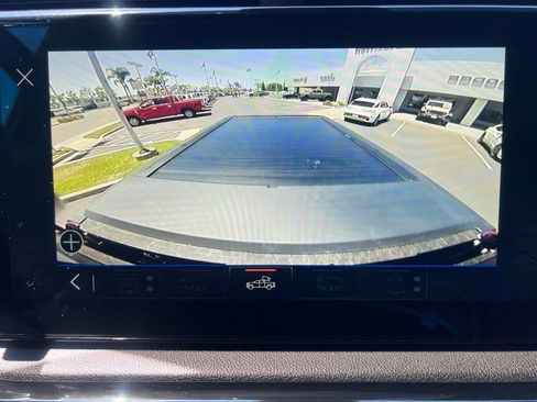 Used 2024 GMC Sierra 1500 AT4 w/ Technology Package AWD/4WD image 85
