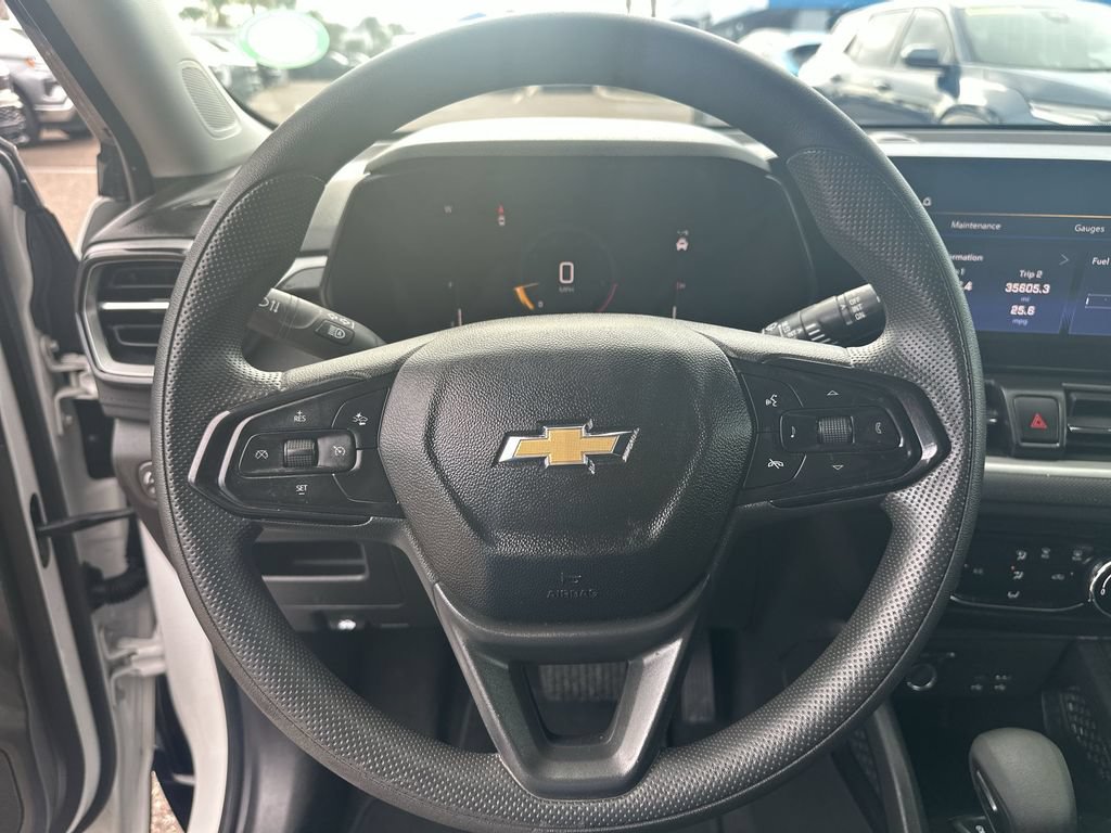 Used 2024 Chevrolet TrailBlazer LS w/ LS Convenience Package FWD image 21