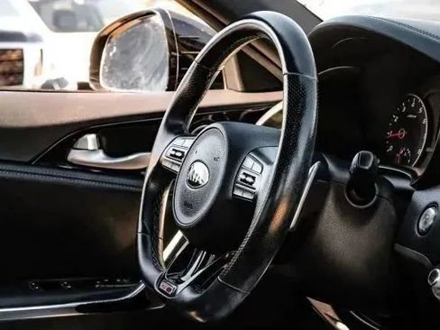 Used 2021 Kia Stinger GT-Line RWD image 15