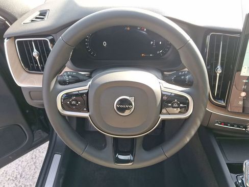 New 2026 Volvo XC60 B5 Plus w/ Protection Package Premier image 17