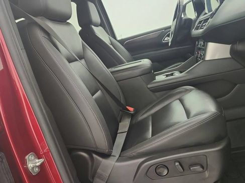 Certified 2021 Chevrolet Suburban LT w/ LT Signature Package RWD image 31
