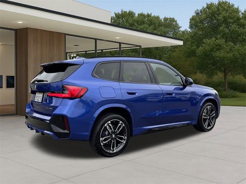 Used 2025 BMW X1 xDrive28i w/ Technology Package image 7