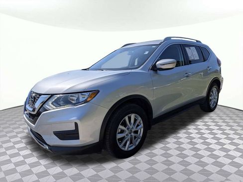 Used 2019 Nissan Rogue S w/ Special Edition Package FWD image 7