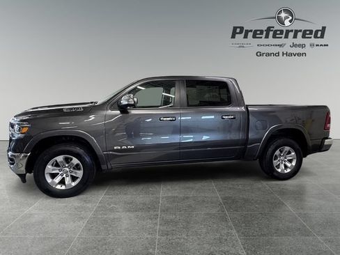 Used 2022 RAM 1500 Laramie AWD/4WD image 11
