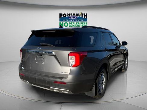 Used 2022 Ford Explorer XLT w/ Equipment Group 202A AWD/4WD image 30