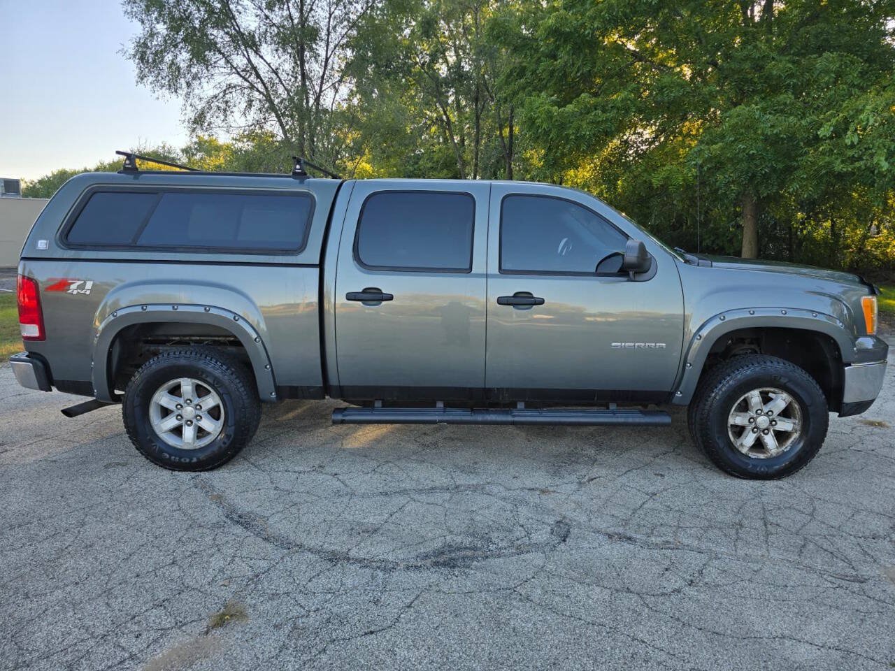 Used 2011 GMC Sierra 1500 SLE w/ Power Tech Package AWD/4WD image 4